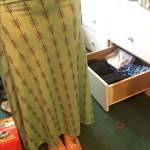 Cute LuLa Roe Skirt!